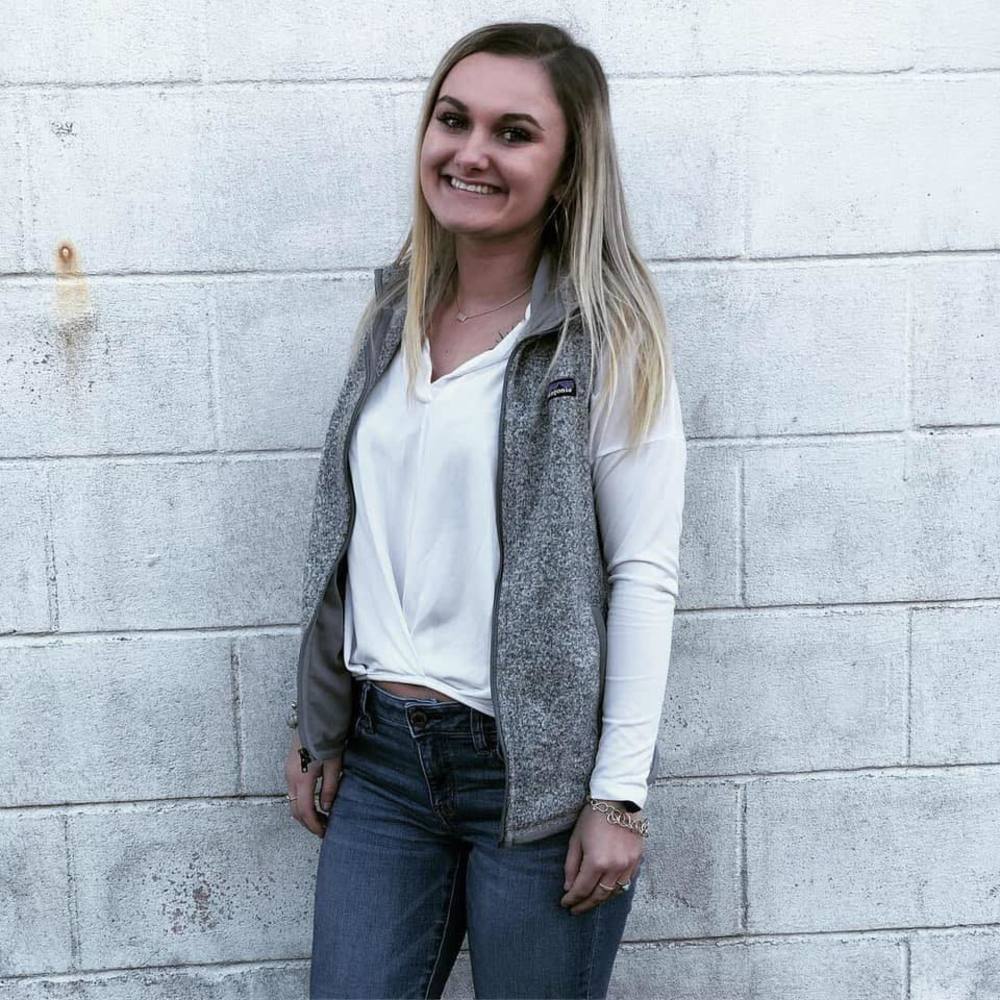 Meet your Posher, Jasmine